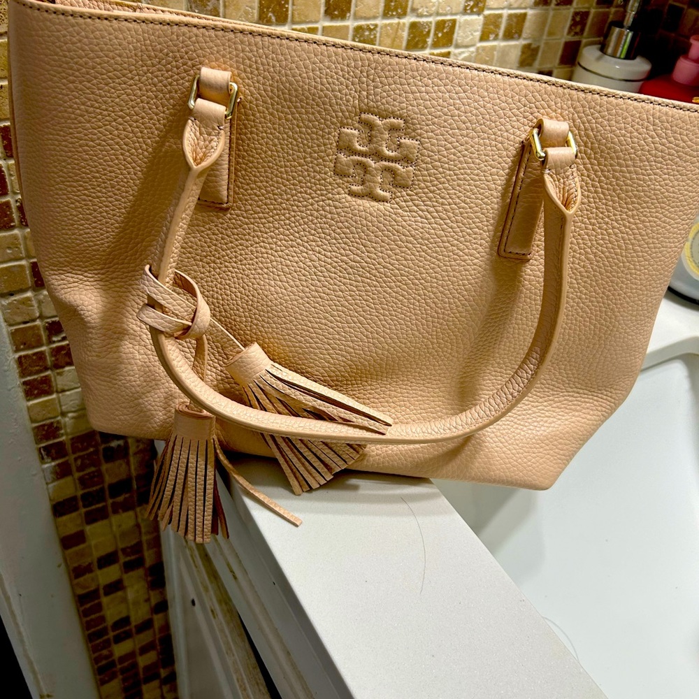 Not selling just thanking my seller 😍